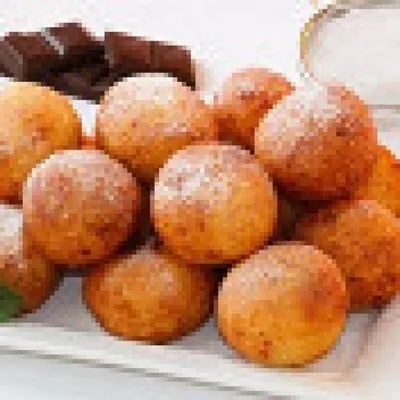 Творожные шарики жареные во фритюре