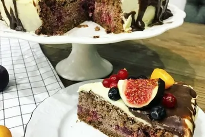 Праздничный торт «Пьяная вишня»