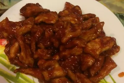 Свинина в кляре с кисло-сладким соусом