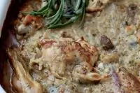 Цесарка по-тоскански с розмарином