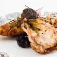 Кролик с черносливом