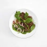 Говядина с маринованным луком