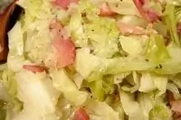 Савойская капуста с фенхелем и фундуком