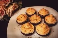 Морковные капкейки с апельсиновой цедрой (Carrot cupcakes with orange zest)