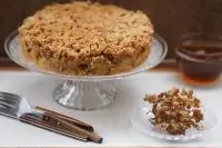 Пирог с яблоками и штрейзелем