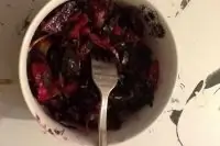 Сезонный салат со свеклой и гранатом