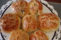 Греческие булочки с картошкой и грибами