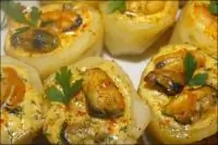 Картофельная закуска с мидиями