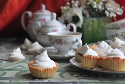 Корзиночки с белковым кремом