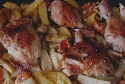 Маринованная в сметане курица в духовке