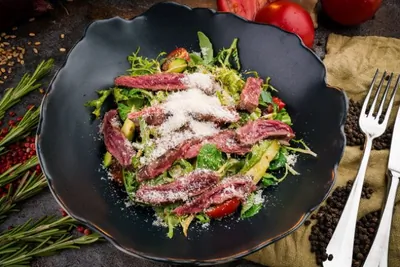 Салат из mix-салата с диафрагмой