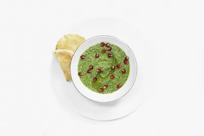 Хумус со шпинатом