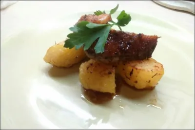 Утинная грудка в апельсиново-коньячном соусе