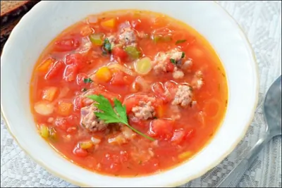 Овощной суп с фасолью и фрикадельками