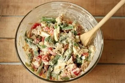 Салат с куриным филе и стручковой фасолью