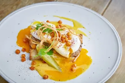 Тако (креветки/авокадо/капуста/яйцо)