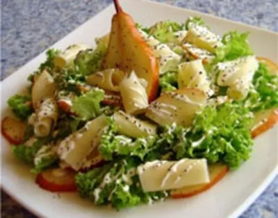 Салат с грушей и цукини