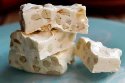 Нуга с орехами