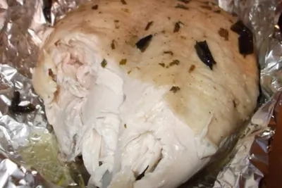 Куриная грудка с сушенными водорослями вакаме и перетертой рыбой