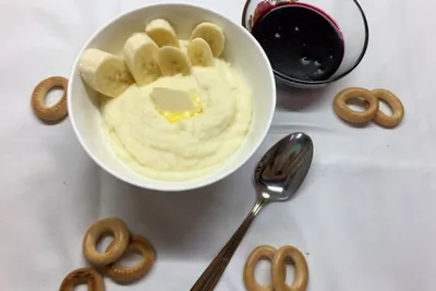 Манная каша на топленом молоке со сливочным маслом
