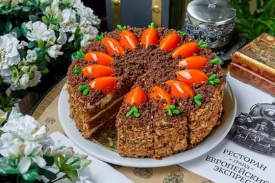 Морковный торт с грецкими орехами и кленовым сиропом