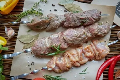 Говяжий шашлык в чайном маринаде