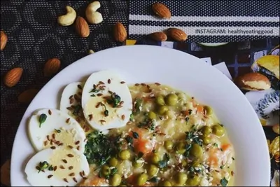 Легкий гороховый суп на курином бульоне