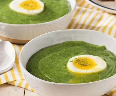 Зеленый суп-пюре со сливочным сыром