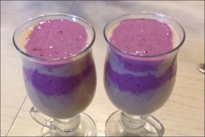 Протеиновый бананово-ягодный смузи