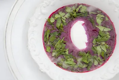 Свекольный суп с сахарным сиропом