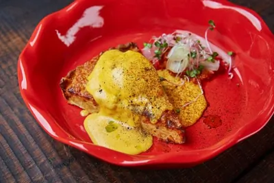 Пирог с кроликом и соусом Чеддер