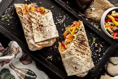 Шаурма с вешенками и красной фасолью