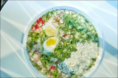 Окрошка с копченой говядиной