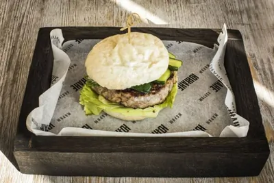 Бургер из нутрии