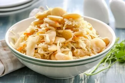 Квашеная капуста с фасолью по-украински