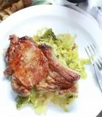 Свинина с тушеной кислой капустой