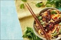 Вьетнамский салат из папайи