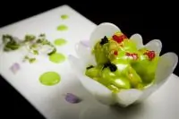 Тигровые креветки с соусом васаби