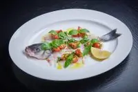 Севиче из сибаса с базиликом