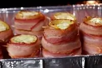 Картофельные бомбочки с сыром в беконе