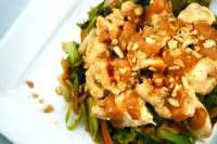 Курица в арахисовом соусе