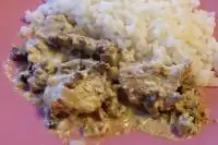 Куриное филе с шампиньонами в сметанном соусе