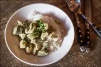 Карри с курицей и баклажаном