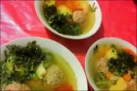 Суп овощной с куриными фрикадельками