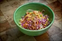 Салат с капустой и киноа