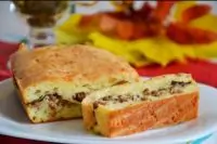 Пирог с фаршем и грибами