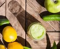 Алоэ с огурцом и яблоком