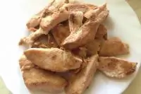 Диетические куриные палочки в яичном кляре