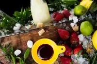 Цитрусовый фроузен с клубникой и ванилью