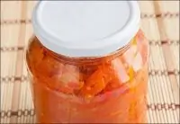 Салат из сладкого перца, помидор и морковки на зиму